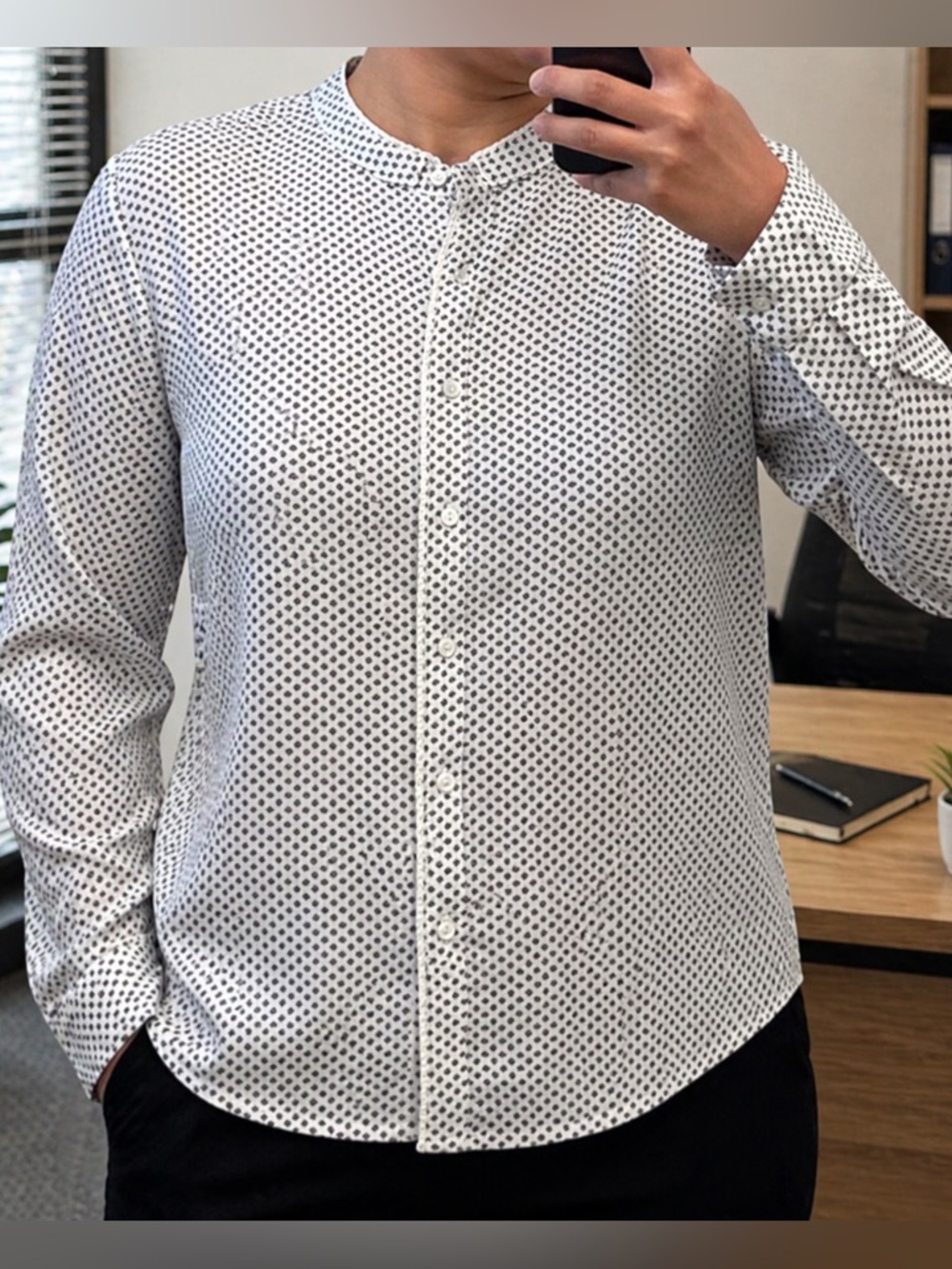 Van Heusen White Printed Blouse Button Down Shirt Size M Work Top Long Sleeve